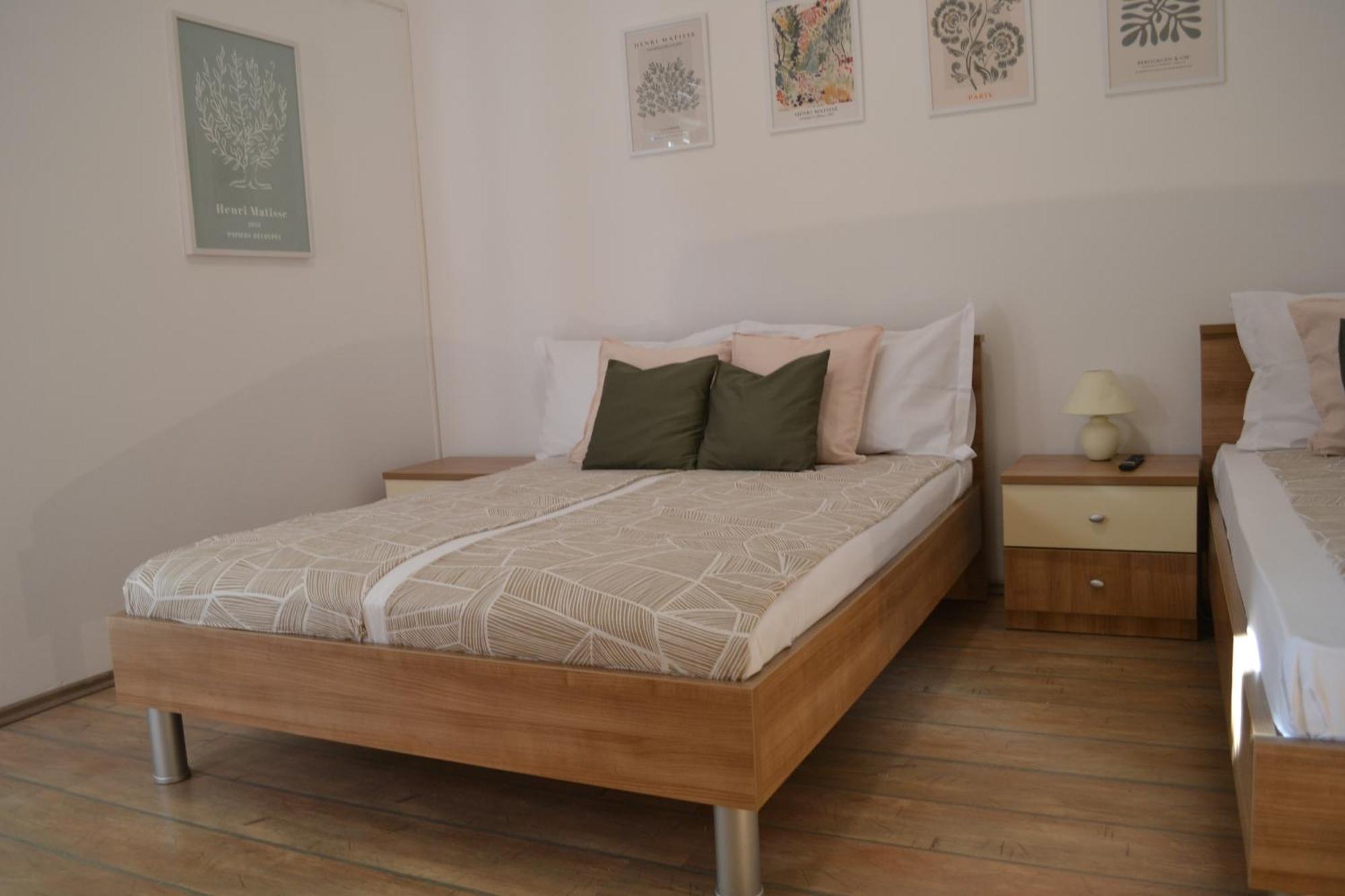 וודיצה Apartments Jolic מראה חיצוני תמונה